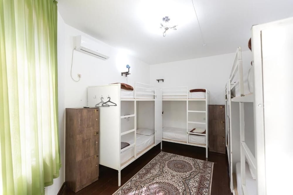 Hotel Light Hostel