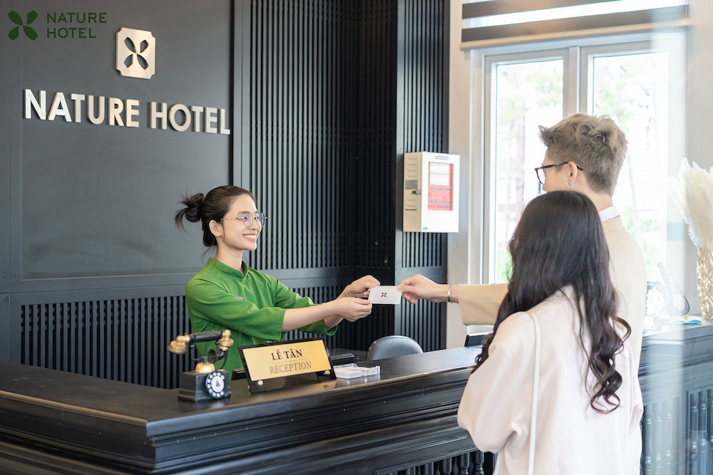 Nature Hotel - Luong The Vinh