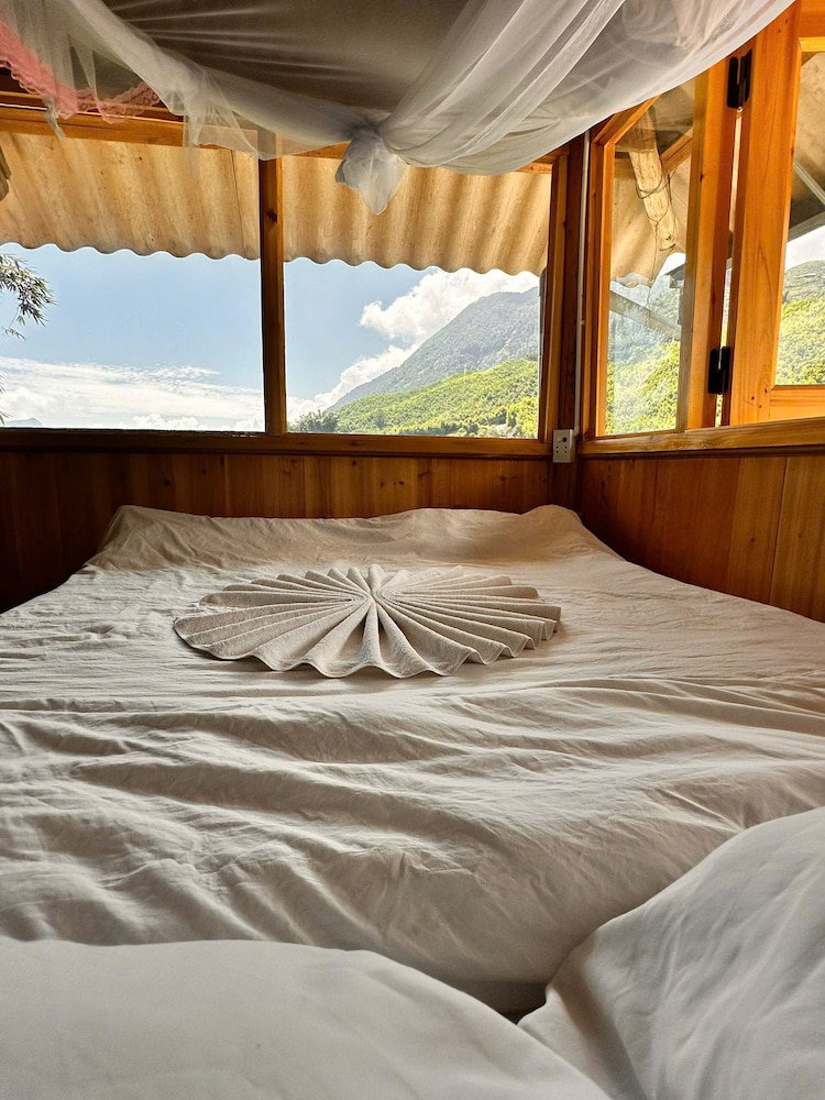 Dinh Sapa Trekking & Homestay