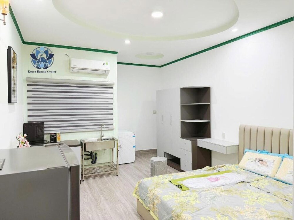 Minihouse 365 Holdings Ly Hong Thanh