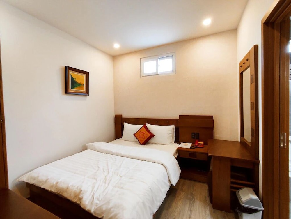 Vuong Gia Hotel Dl - By Bay Luxury