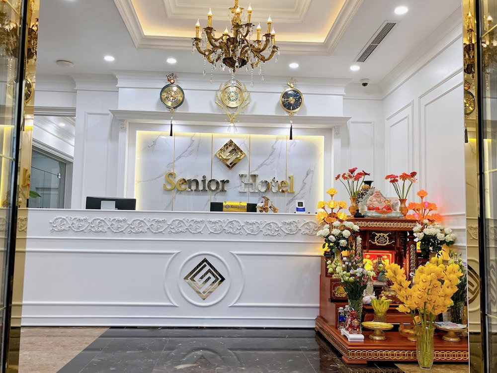 Senior Hotel