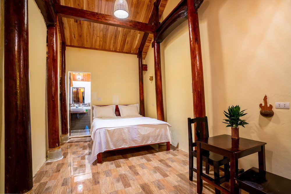 Phong Nha Ecolodge Homestay & Tours - Mountain View