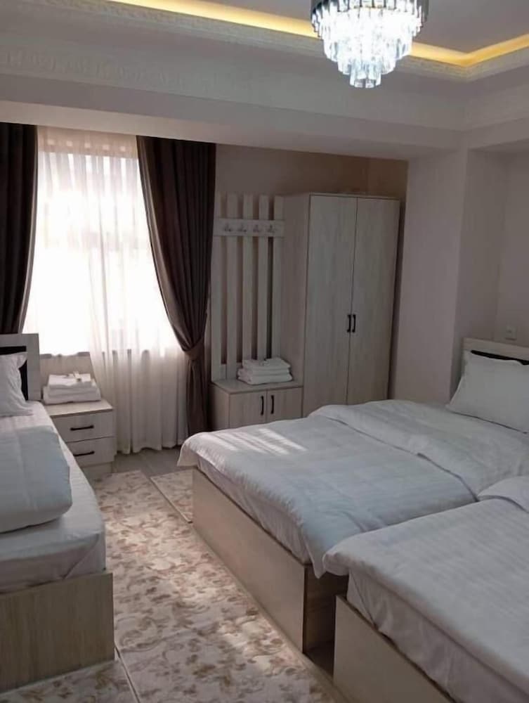Hotel Daniyar Guest House