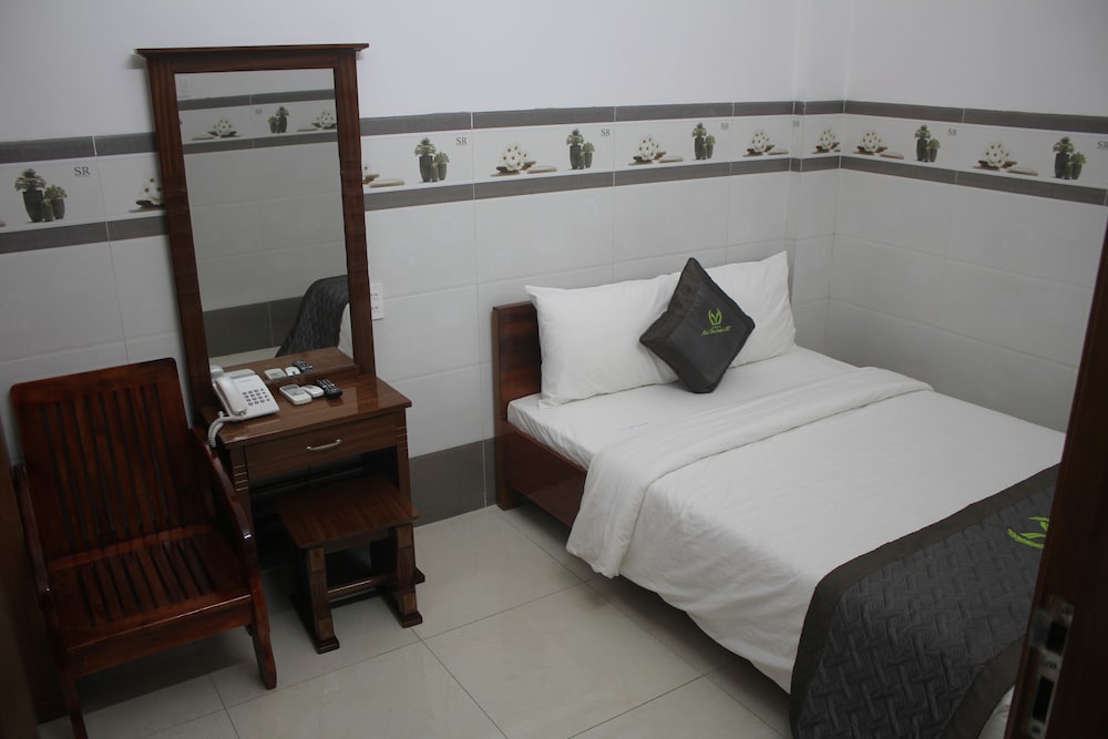 Mai Tra Hotel