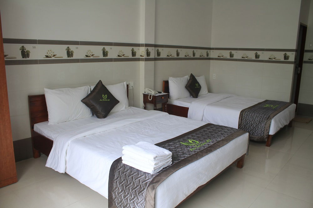 Mai Tra Hotel