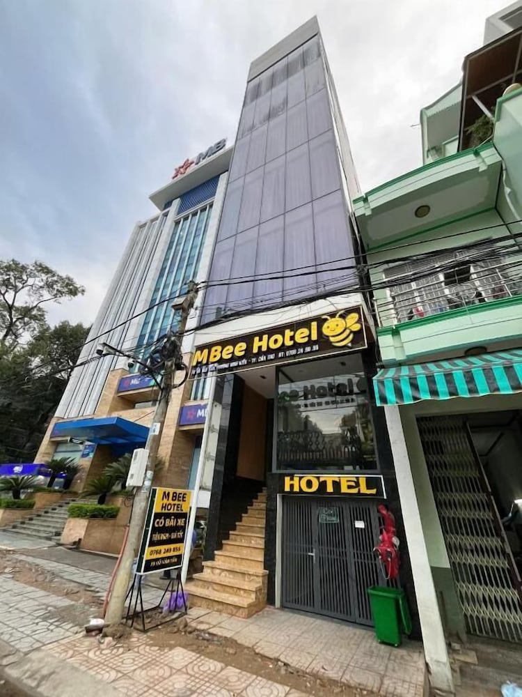 Mbee Hotel
