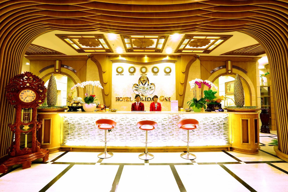 Hotel Holiday One Hotel