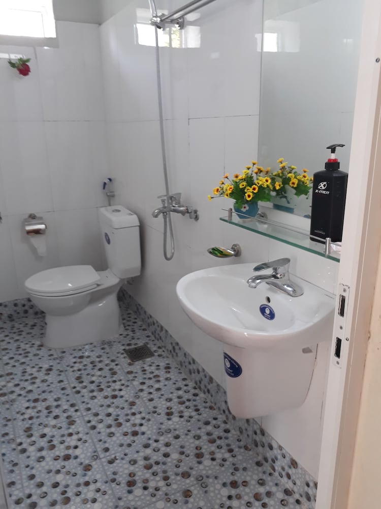 Tamcoc White Swan Hostel