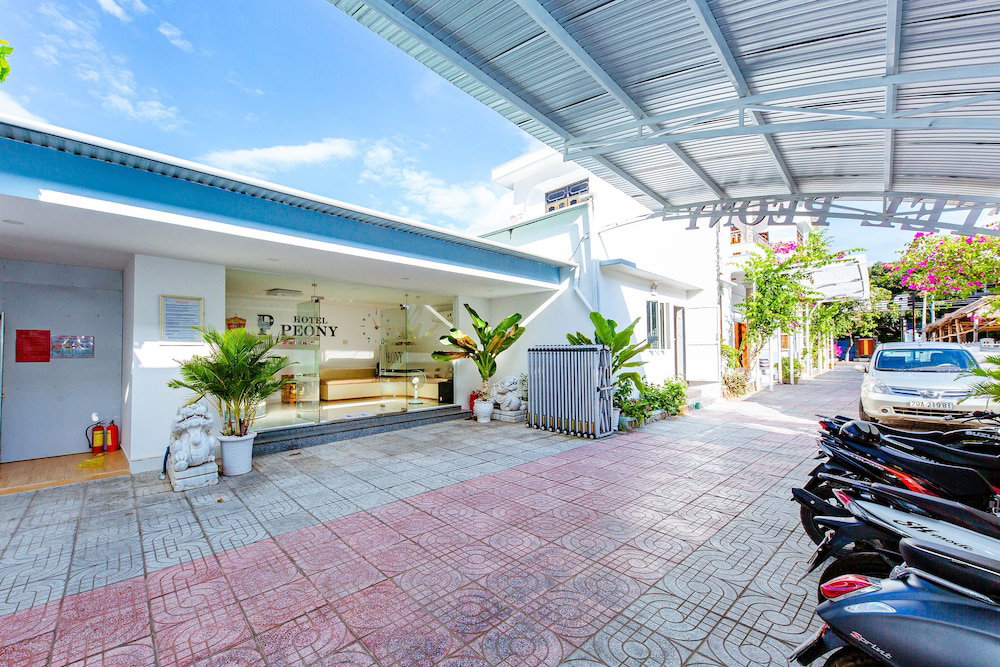 Super Oyo 598 Peony Hotel