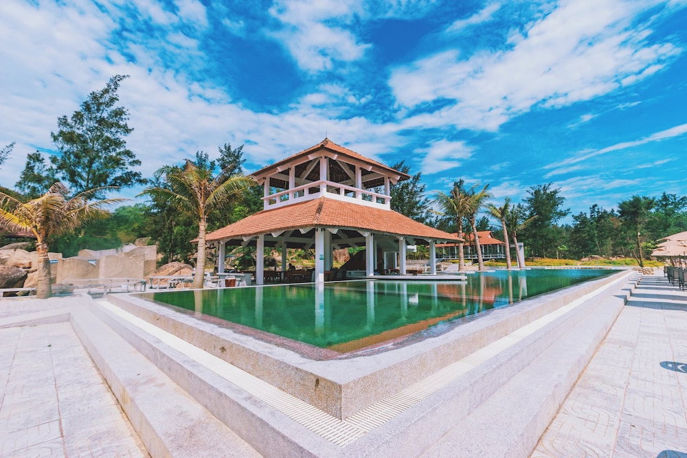 Hotel Quynh Vien Resort