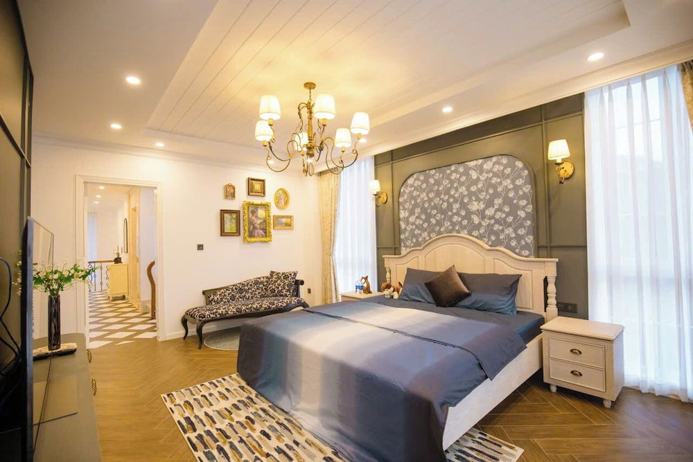 Silent Night Villa