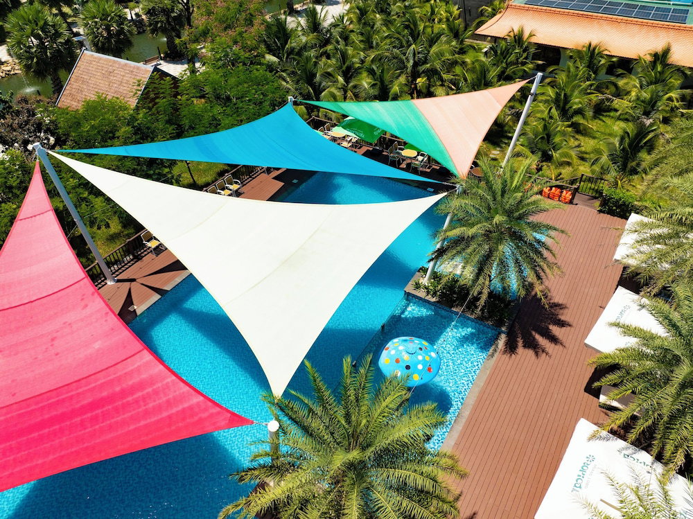 Hotel Hoàng Long Tropical - Farmstay