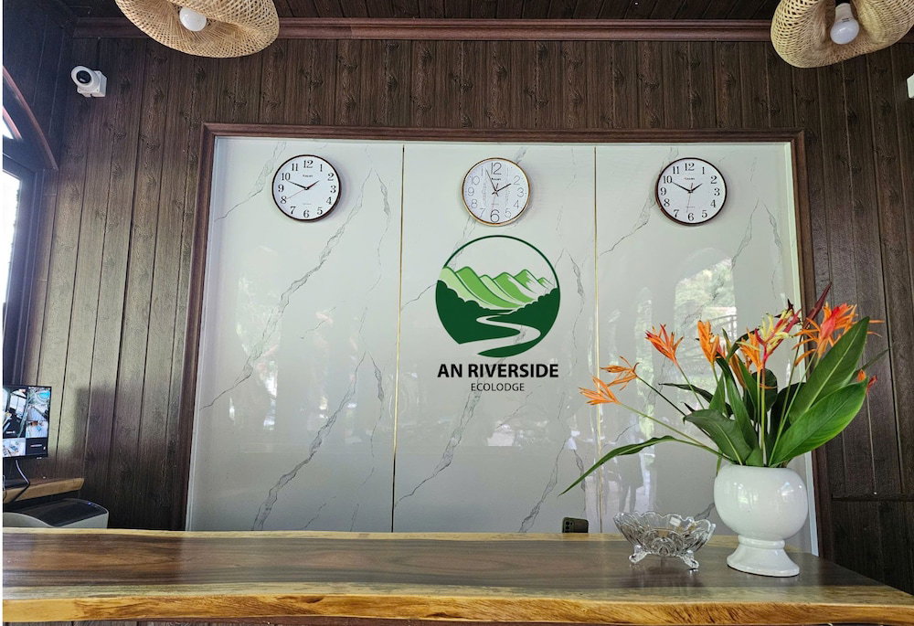 An Riverside Ecolodge