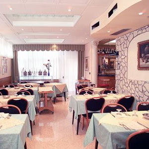 Hotel Regina cazare Grado