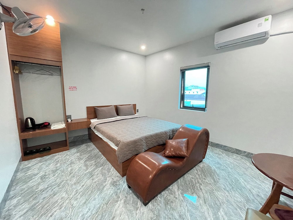 Như Ý Hotel