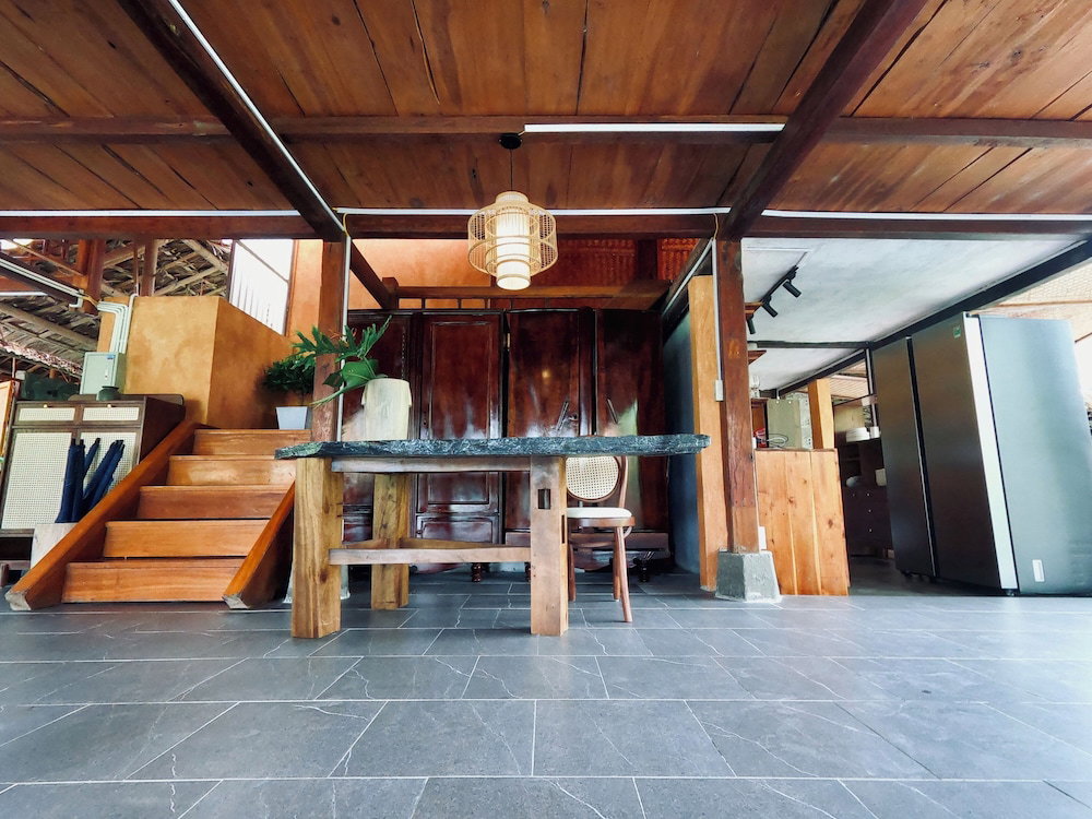 Thavill Retreat Hagiang
