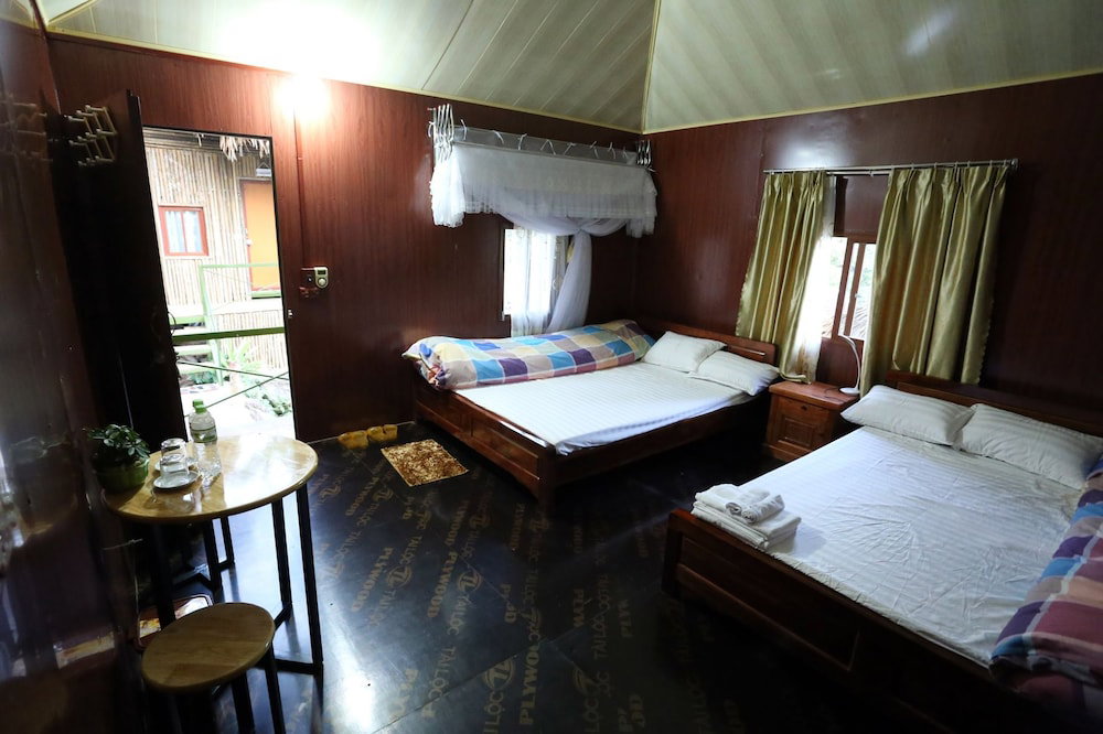 Green Hill Hostel & Homestay