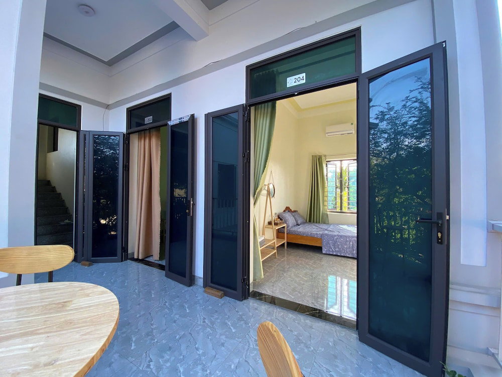 Hotel Nhaboong-Homestay Riverside Ninh Binh