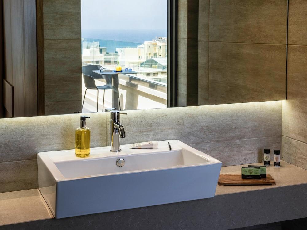 dal travel Ibis Styles Heraklion Central