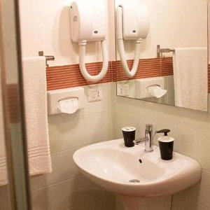 Hotel Aparthotel Lacroma cazare Grado