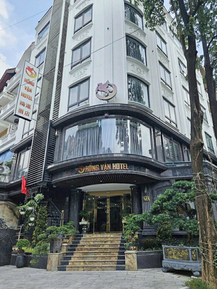 Hotel Hồng Vận Hotel