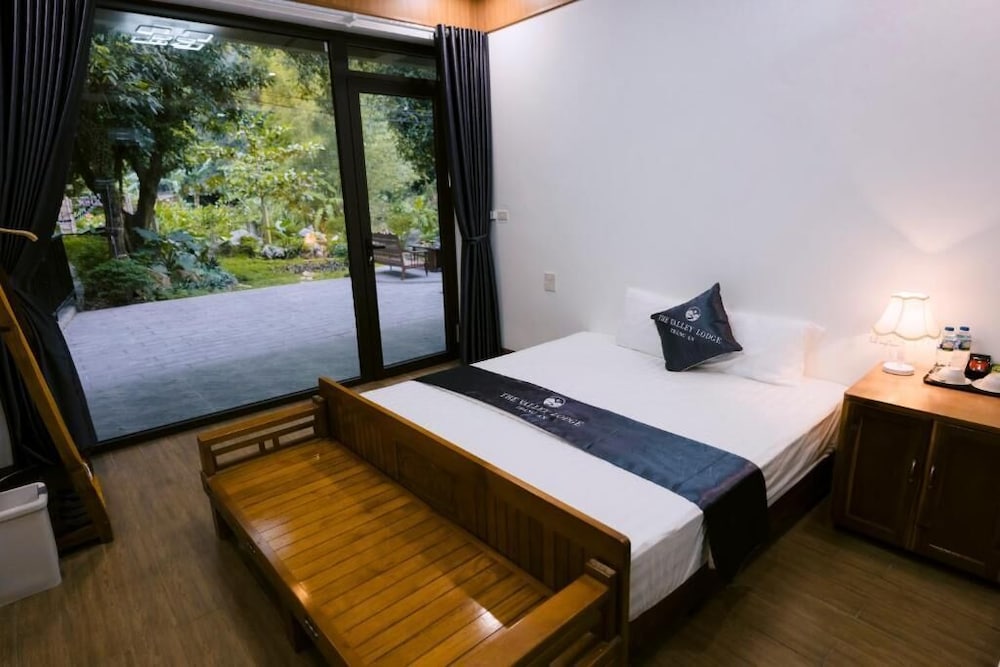 The Valley Lodge Trang An
