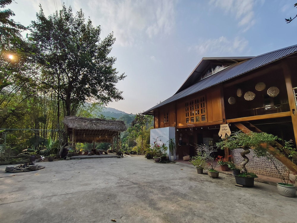 Hotel Vietnam Village Homestay