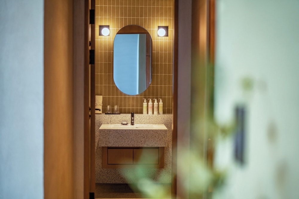 L7 West Lake Hanoi By Lotte - L7 Residences