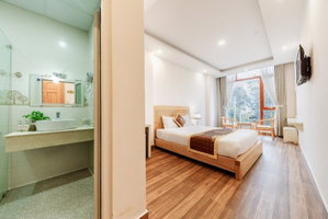 Hotel Golden Bee Hotel cazare Da Lat