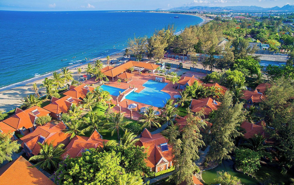 Hotel Ttc Resort Ninh Thuan - Unlimited Access To Water Park