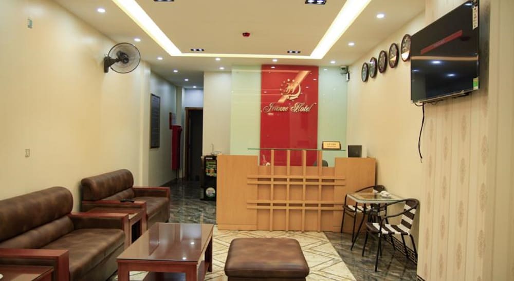 Jeanne Hotel