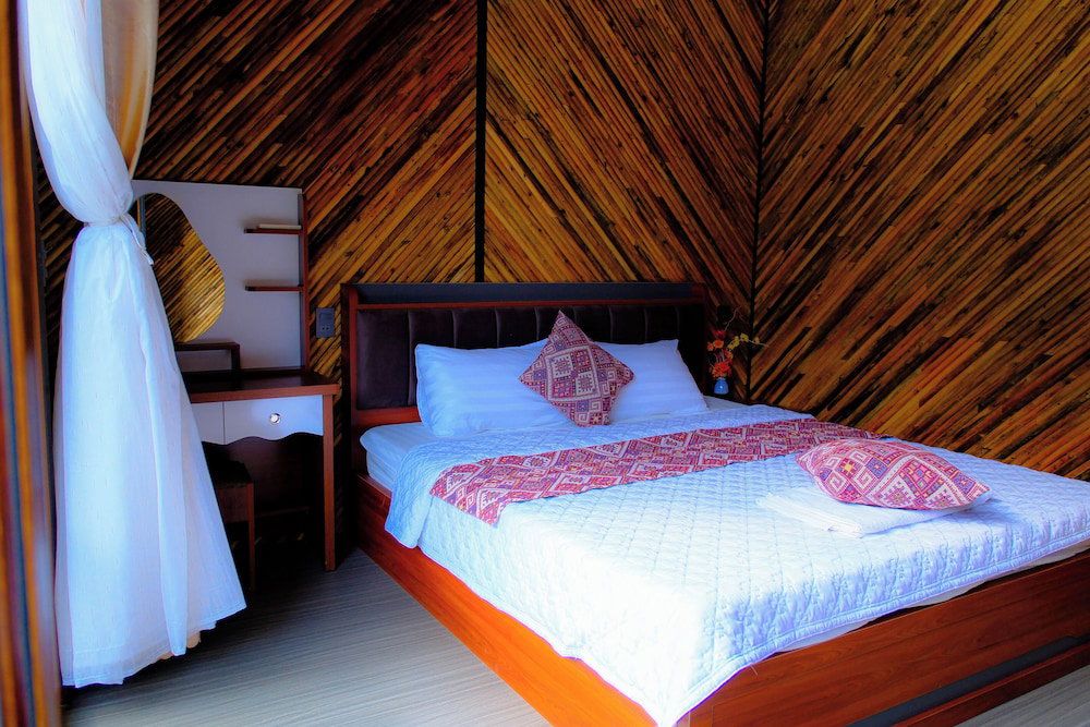 Hagiang Golden Sun Retreat