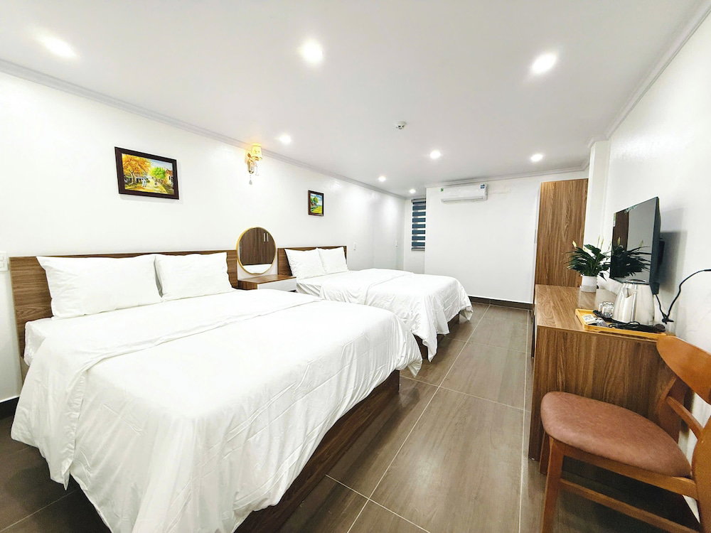 Hotel Galaxy Airport Hotel