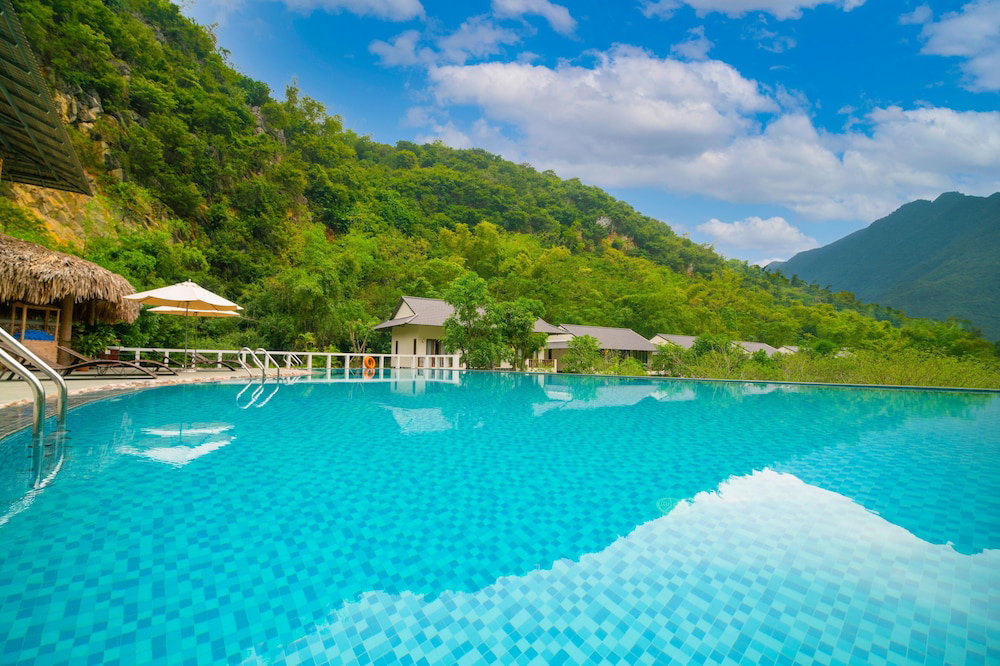 Hotel Mai Chau Mountain View Resort