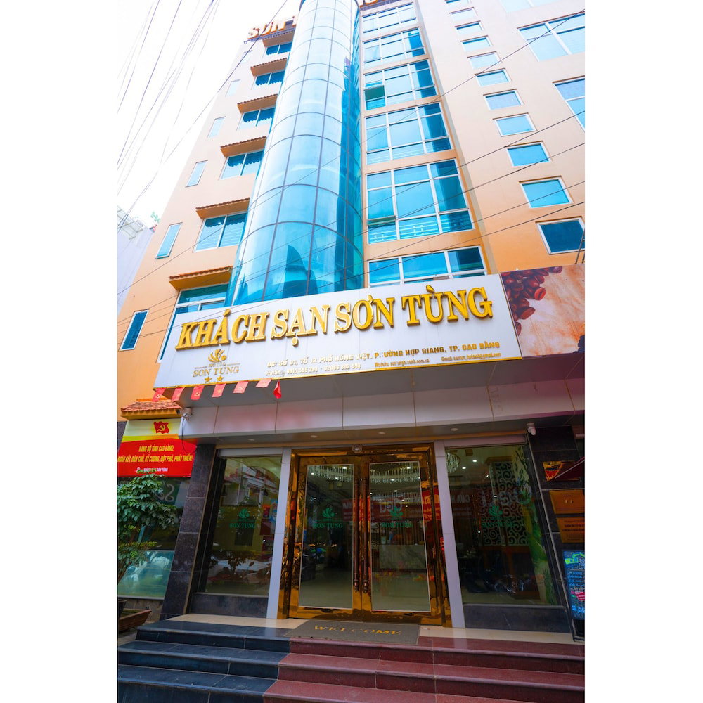 Hotel Son Tung Hotel - Kim Dong Walking Street