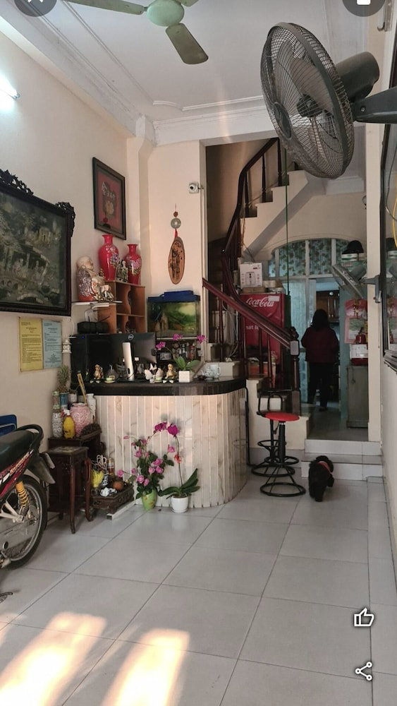 Huong Thuy Guesthouse