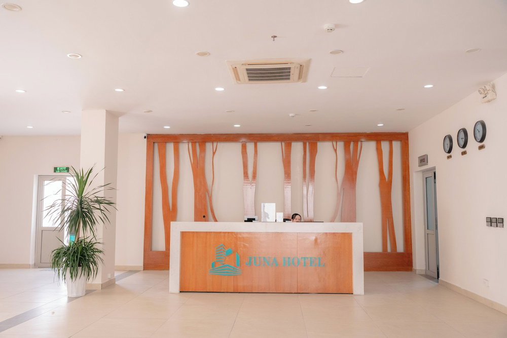 Juna Hotel