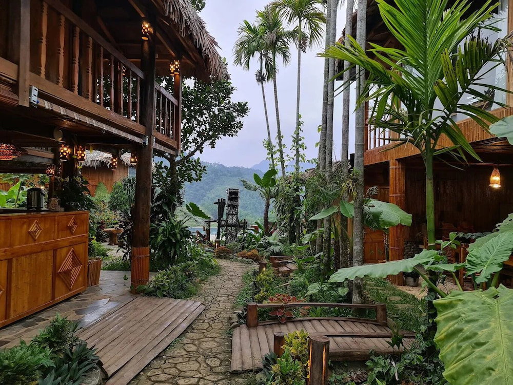 Puluong Natura Bungalow