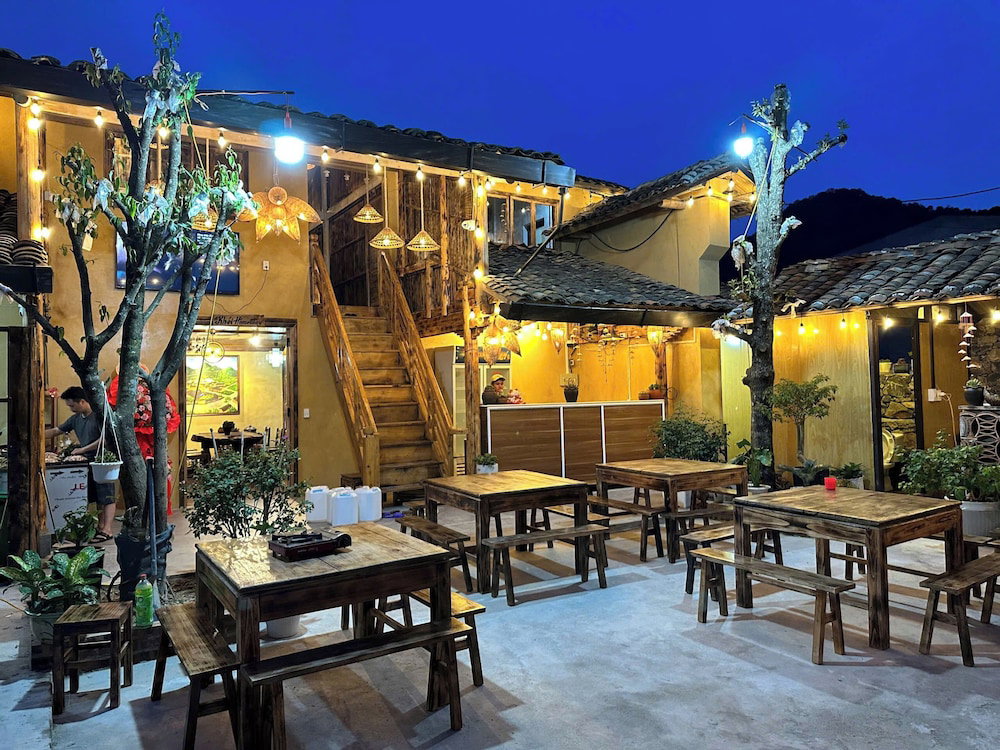 Hotel Khói Homestay And Restaurant