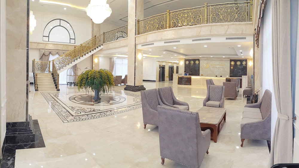 Duc Huy Grand Hotel & Spa