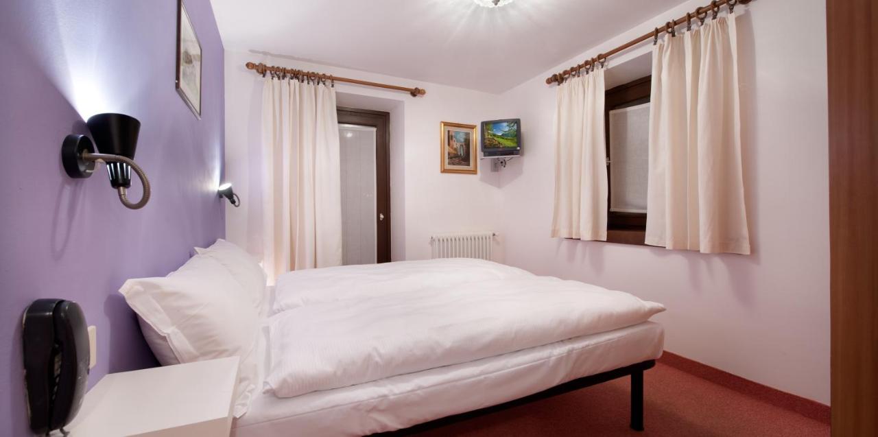 Hotel Teola