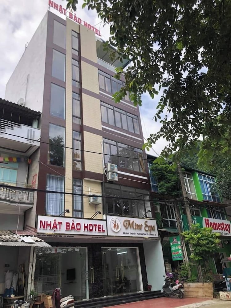Hotel Nhat Bao Hotel Ha Giang - By Bay Luxury