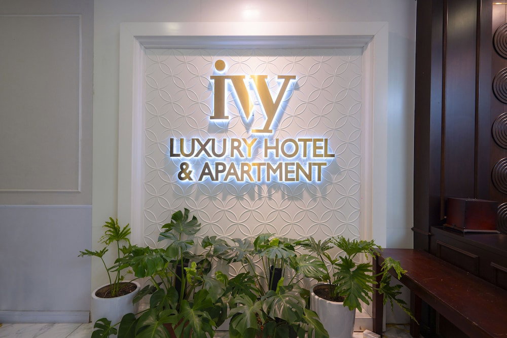 Hotel Ivy Luxury Hotel & Apartment