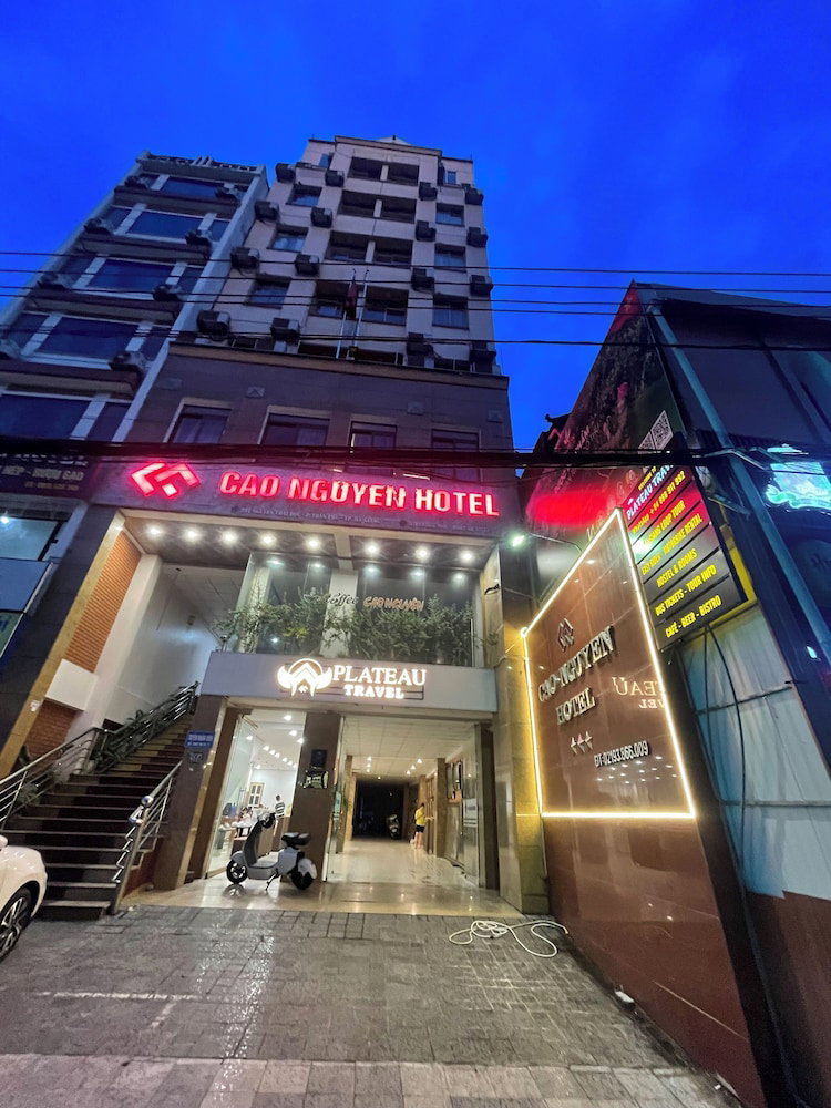 Hotel Plateau Travel