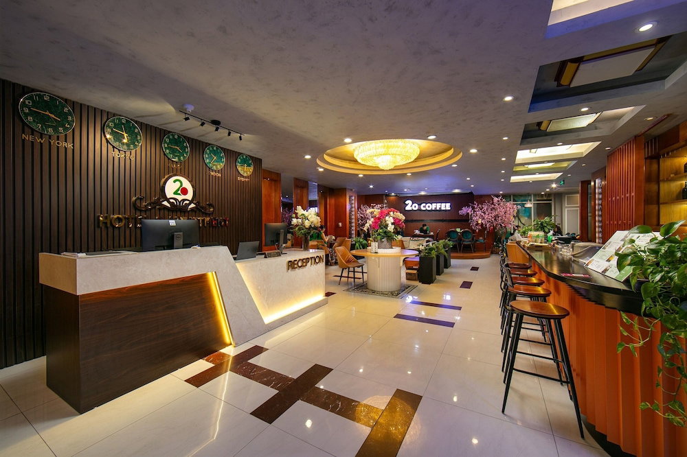 20 Hotel And Apartment