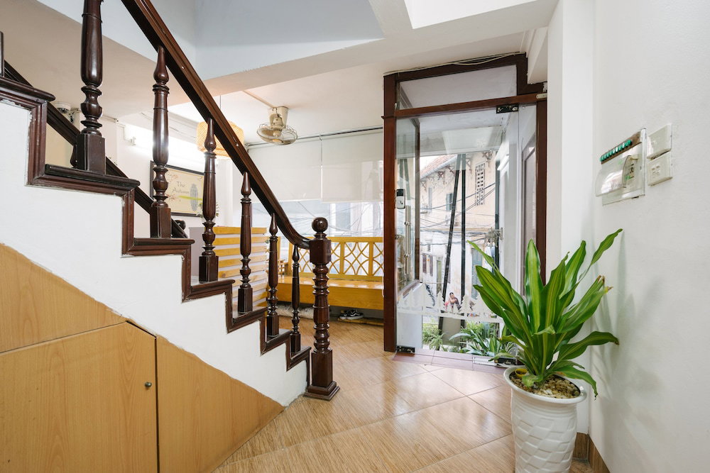 The Autumn Homestay