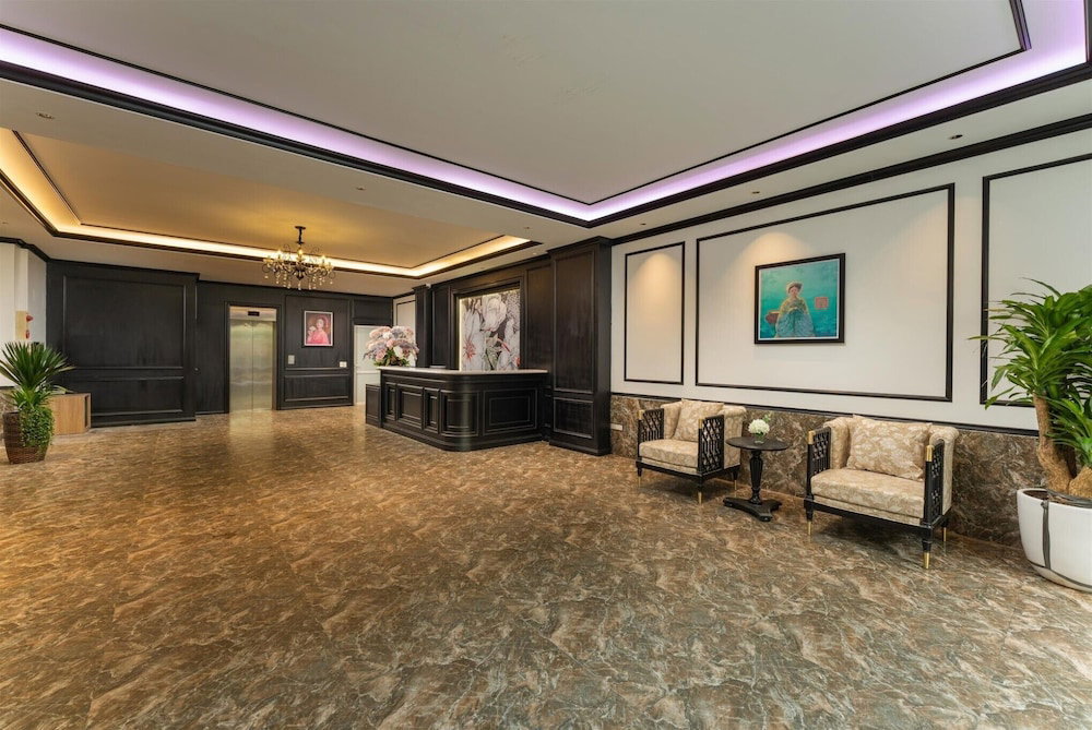 Grand Vinh Tuy Hotel & Spa Ha Noi