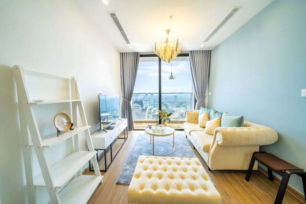 Mc Homes - Vinhomes Skylake Apartment