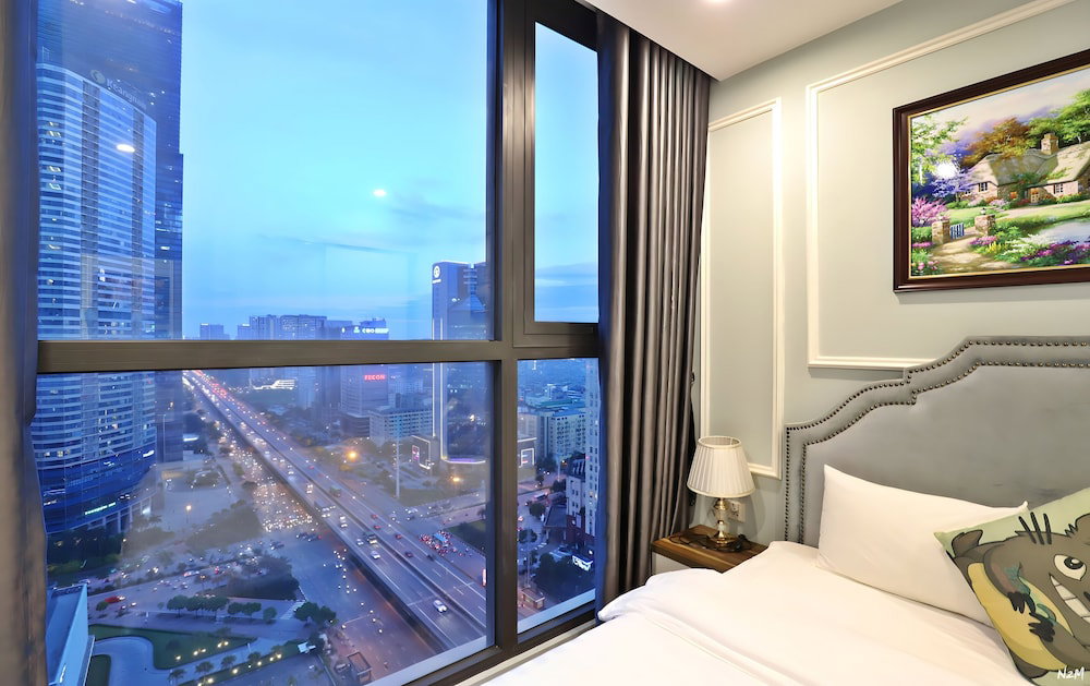 Mc Homes - Vinhomes Skylake Apartment